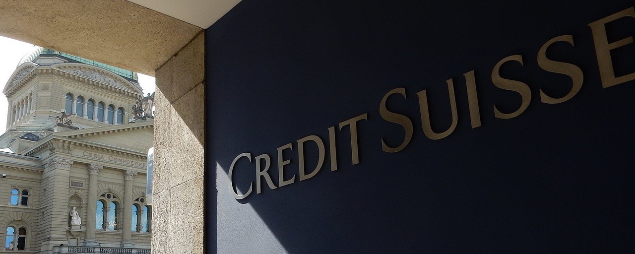 Blick auf das Bundeshaus aus der Credit Suisse Filiale 